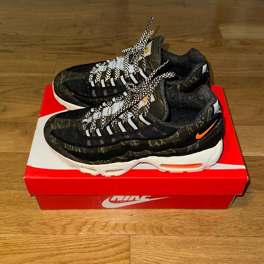 *SOLD* Nike x Carhartt WIP Air Max 95 - Camo